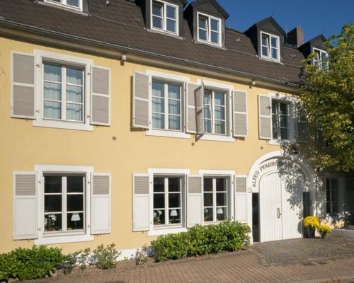 Hotel Altes Pfarrhaus Beaumarais Saarlouis Exterior foto