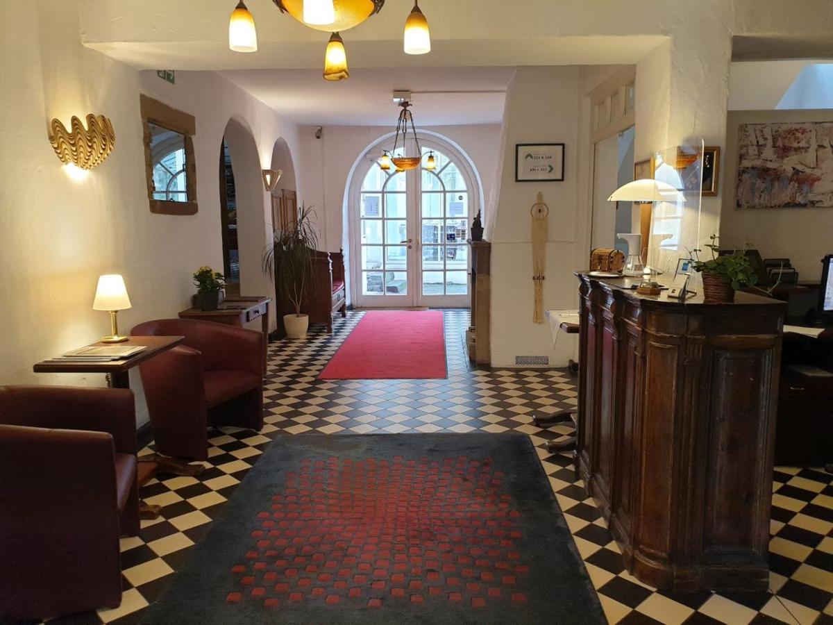 Hotel Altes Pfarrhaus Beaumarais Saarlouis Exterior foto